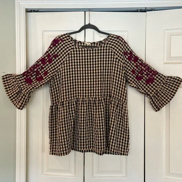 Layerz Willow Top. Black and cream gingham with plum embroidered sleeves. - Picture 3 of 7